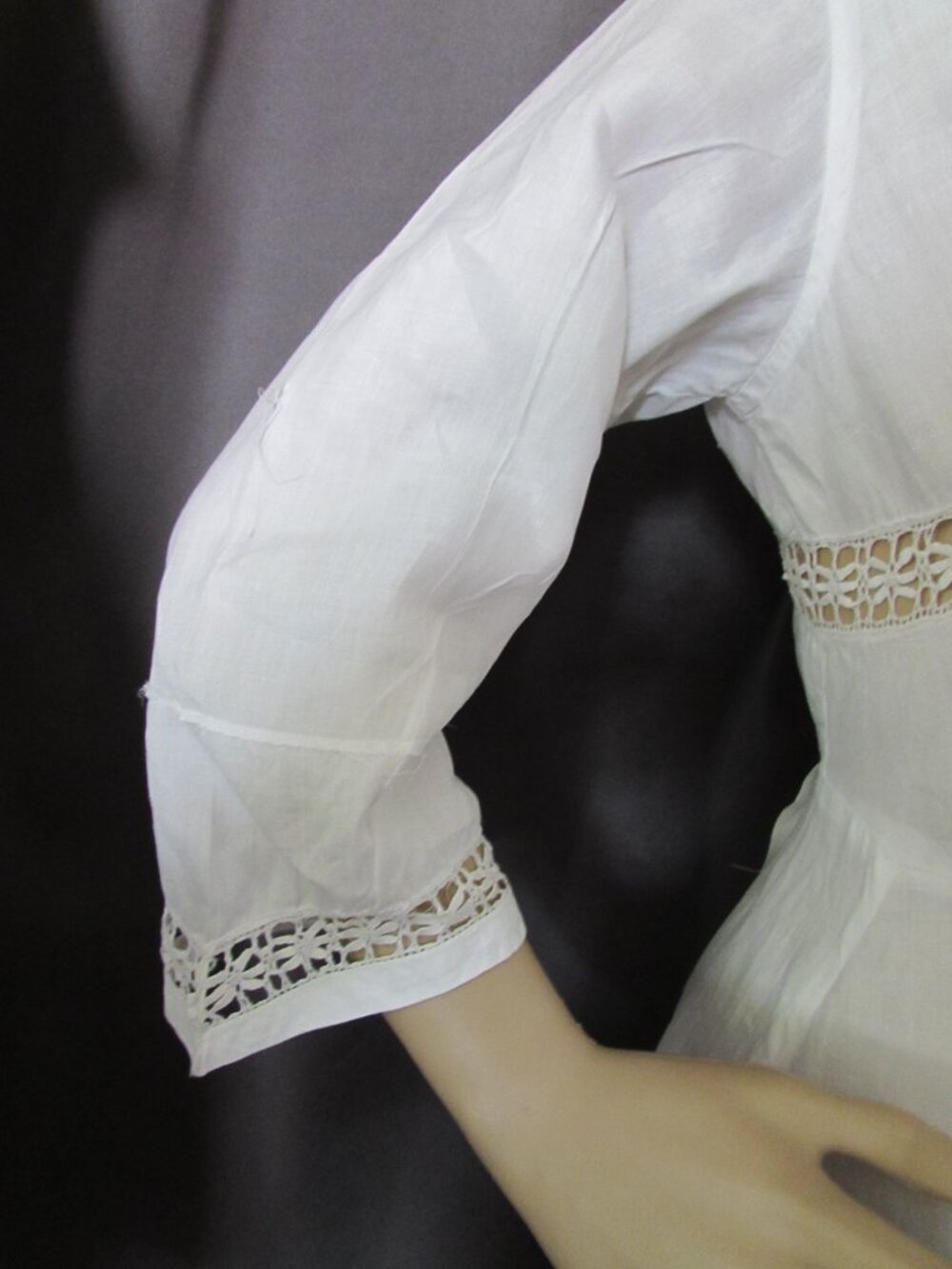 Edwardian Era White Cotton Day Dress - Picture 9 of 11